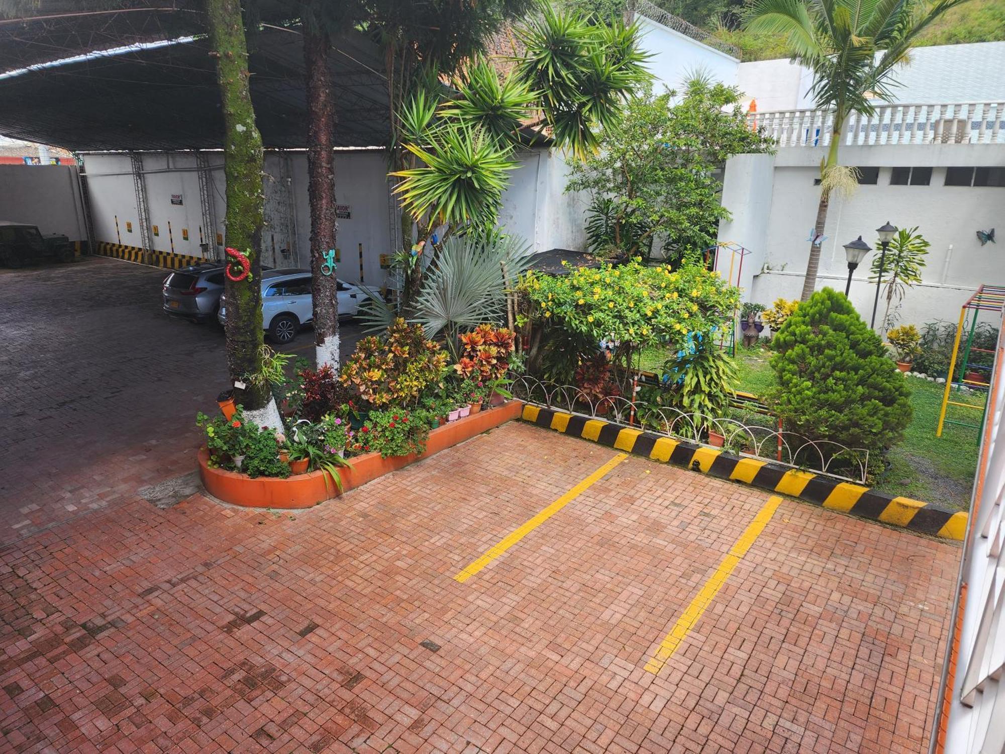 Hotel Emperador Barbosa  Kültér fotó