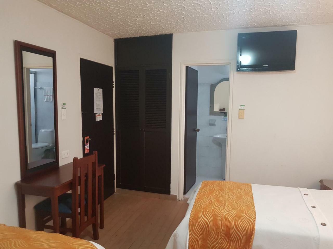 Hotel Emperador Barbosa  Kültér fotó